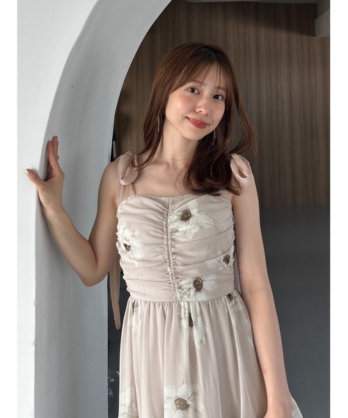 snidel スナイデル　ショルダーリボンフラワーワンピース　ベージュ SNIDEL/スナイデル | . - Recommend Item - 店頭入荷中