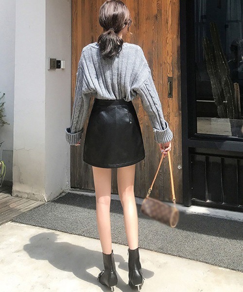 shoppinggo（ショッピングゴー）の「タイトスカート フェイクレザー ミニ丈 サーキュラースカート  PUレザー Aライン 台形スカート（スカート・レディース・ブラック/ベージュ・M/L）」の19枚目の写真
