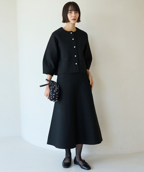 UNFILO（アンフィーロ）の「BEAUTY FORM KNIT フレアスカート（スカート・レディース・ネイビー系/ブラック系/ベージュ系・X-LARGE）」の5枚目の写真