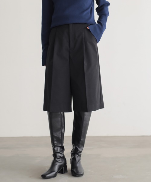 for/c(フォーシー)の「はっ水ストレッチチノ大人ショートパンツ【サスティナブル】(チノパンツ・レディース・ブラック/ベージュ/ネイビー・L/M)」の1枚目の写真