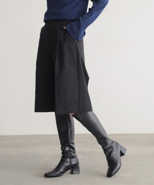 for/c(フォーシー)の「はっ水ストレッチチノ大人ショートパンツ【サスティナブル】(チノパンツ・レディース・ブラック/ベージュ/ネイビー・L/M)」の5枚目の写真