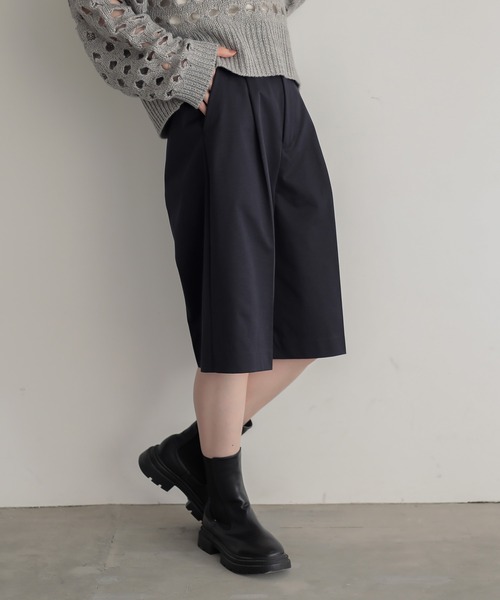 for/c(フォーシー)の「はっ水ストレッチチノ大人ショートパンツ【サスティナブル】(チノパンツ・レディース・ブラック/ベージュ/ネイビー・L/M)」の19枚目の写真