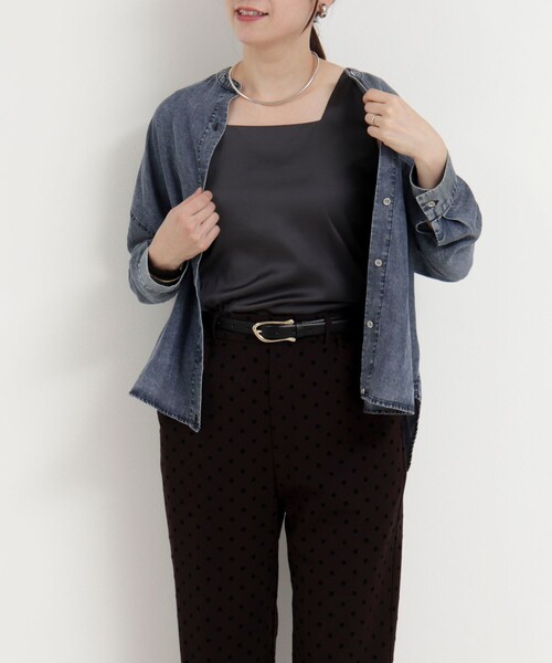 MICO COULIER（ミコクリエ）の「スクエアネックサテンドッキングタンクトップ（Tシャツ/カットソー・レディース・チャコールグレー/オフホワイト/キナリ・38）」の19枚目の写真