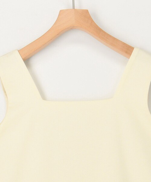 MICO COULIER（ミコクリエ）の「スクエアネックサテンドッキングタンクトップ（Tシャツ/カットソー・レディース・チャコールグレー/オフホワイト/キナリ・38）」の6枚目の写真