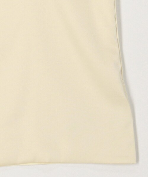 MICO COULIER（ミコクリエ）の「スクエアネックサテンドッキングタンクトップ（Tシャツ/カットソー・レディース・チャコールグレー/オフホワイト/キナリ・38）」の7枚目の写真