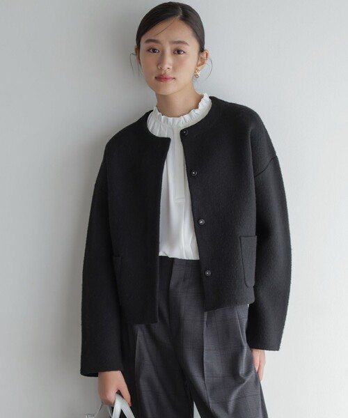 組曲(クミキョク)の「プレーティングニットアウター ジャケット(ノーカラージャケット・レディース・ブラウン系/ブラック系・3/2)」の3枚目の写真
