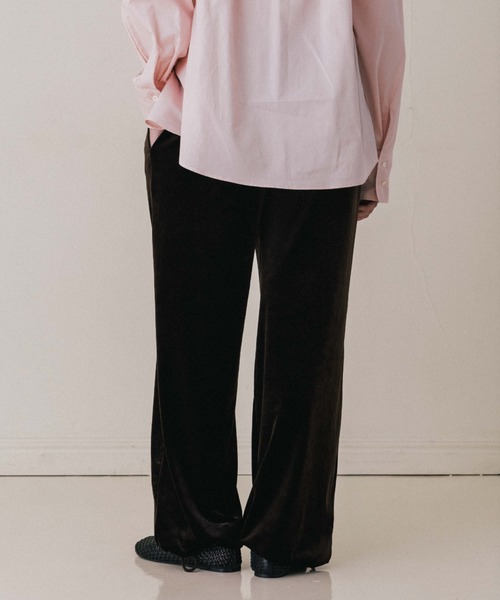 CREDONA(クレドナ)の「HILTON VELOUR PANTS/ヒルトンベロアパンツ(その他パンツ・レディース・ネイビー/ベージュ/ブラウン・0/1)」の11枚目の写真