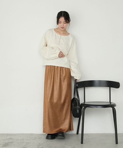 forksy.（フォルクシー）の「【forksy.】モンスターボリュームスリーブ ボートネックダンボールスウェットプルオーバー（スウェット・レディース・ブラック/アイボリー/ライトグレー・FREE）」の10枚目の写真