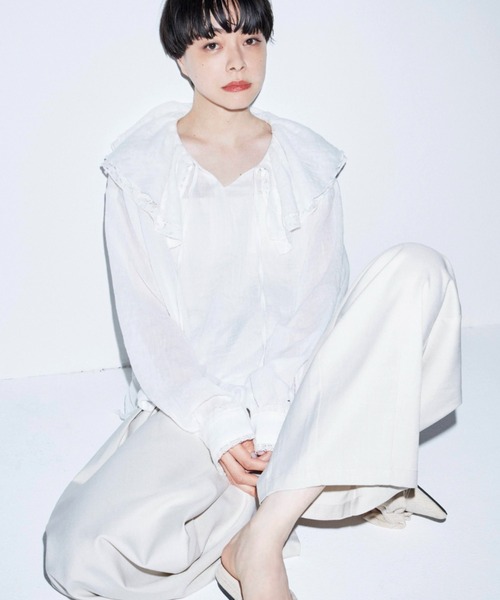 Libra Cue(リブラ キュー)の「Kanoco×Libra Cue レースケープカラーブラウス(シャツ/ブラウス・レディース・ホワイト/ブラック・FREE)」の2枚目の写真