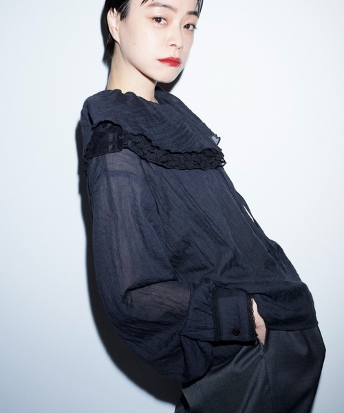 Libra Cue(リブラ キュー)の「Kanoco×Libra Cue レースケープカラーブラウス(シャツ/ブラウス・レディース・ホワイト/ブラック・FREE)」の11枚目の写真