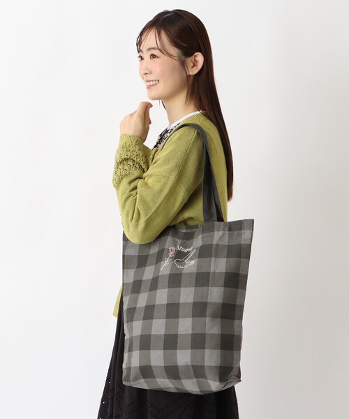 one'sterrace(ワンズテラス)の「刺繍A4トート フォーゲル(トートバッグ・レディース・ブラック系8・99)」の3枚目の写真