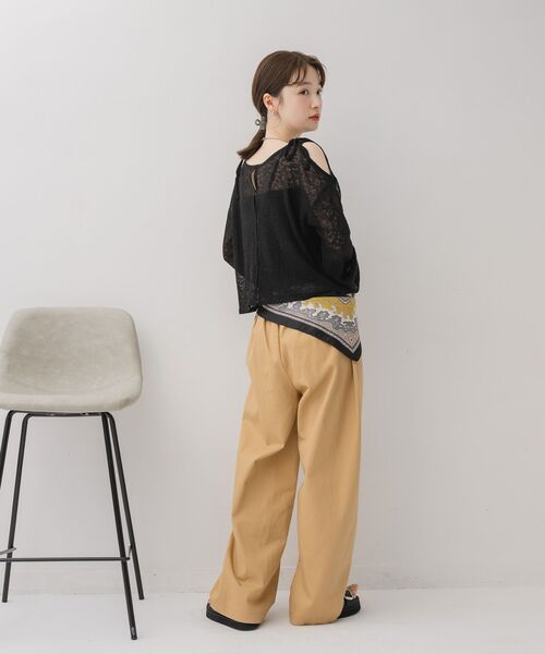 RETRO GIRL（レトロガール）の「【前後2way】肩スリットメランジカーデ（ニット/セーター・レディース・グリーン/ブラック/ライトグレー・FREE）」の16枚目の写真