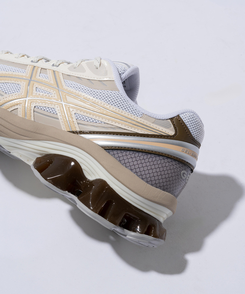 ASICS(アシックス)の「ASICS(アシックス) GEL-KINETIC FLUENT 022/102(スニーカー・メンズ・ホワイト/シルバー・25.5cm/26cm/26.5cm/27cm/27.5cm/28cm/29cm)」の12枚目の写真