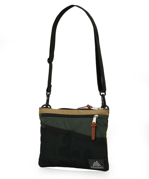 GREGORY(グレゴリー)の「クラシックサコッシュM CLASSIC SACOCHE M ログキャビンカーキ(ショルダーバッグ・メンズ・マルチ・ONE SIZE)」の1枚目の写真