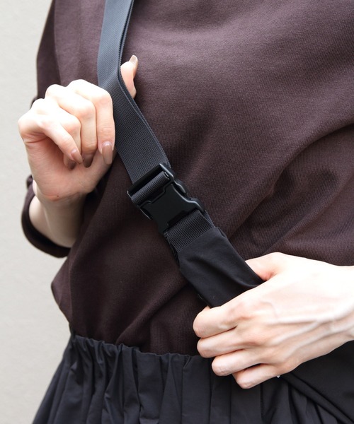 STANDARD SUPPLY（スタンダードサプライ）の「STANDARD SUPPLY/スタンダードサプライ　アロングショルダー　ALONG SHOULDER 【SIMPLICITY】（ショルダーバッグ・レディース・ブラック/チャコールグレー/モカ・FREE）」の8枚目の写真