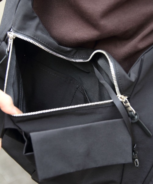 STANDARD SUPPLY（スタンダードサプライ）の「STANDARD SUPPLY/スタンダードサプライ　アロングショルダー　ALONG SHOULDER 【SIMPLICITY】（ショルダーバッグ・レディース・ブラック/チャコールグレー/モカ・FREE）」の11枚目の写真