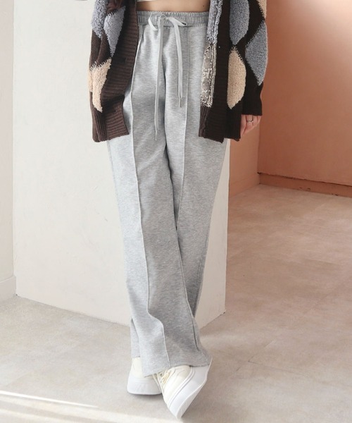 CECIL McBEE(セシルマクビー)の「ダンボールセンターシームフレアイージーパンツ(スウェットパンツ・レディース・グレー・LARGE/MEDIUM)」の2枚目の写真