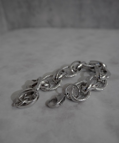 SBG（エスビー）の「インフルエンサー みずきち × SBG チャンキーチェーンブレスレット（ブレスレット・メンズ・シルバー・FREE）」の13枚目の写真