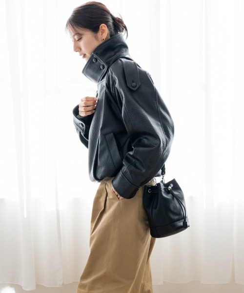 DEVICE(デバイス)の「DEVICE ヴィンテージデザイン 巾着 ショルダーバッグ ハンドバッグ(ショルダーバッグ・レディース・ダークブラウン/ダークブラック/ブラック・FREE)」の4枚目の写真