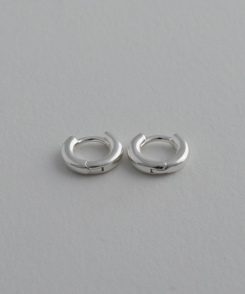 whoseA(フーシー)の「【silver925】CircleHoopPierce8mm/サークルミニフープピアス8mm(ピアス(両耳用)・レディース・シルバー/ゴールド・FREE)」の13枚目の写真