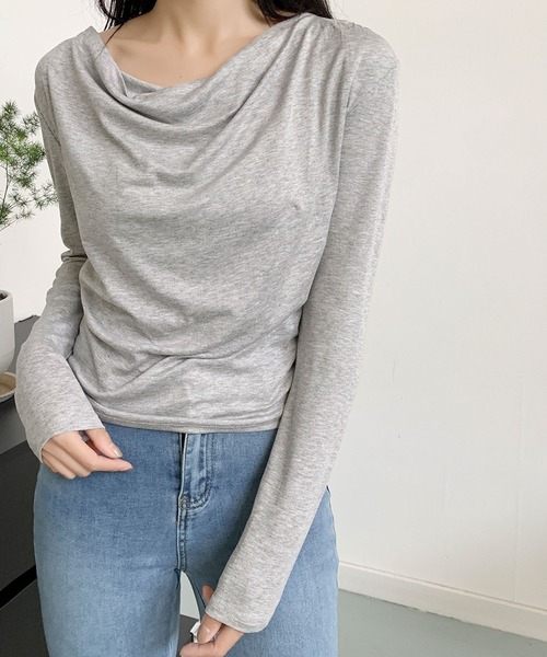 LOWO(ロワ)の「ドレープネック カットソー(Tシャツ/カットソー・レディース・オフホワイト/グレー/ブラック/ベージュ/ブラウン・FREE)」の1枚目の写真