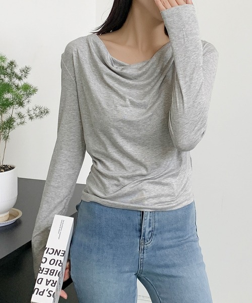LOWO(ロワ)の「ドレープネック カットソー(Tシャツ/カットソー・レディース・オフホワイト/グレー/ブラック/ベージュ/ブラウン・FREE)」の14枚目の写真