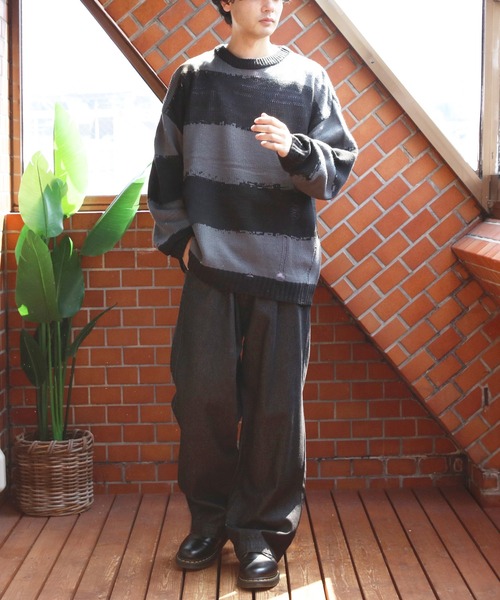 8(eight)(エイト)の「ダメージボーダークルーネックニット(ニット/セーター・メンズ・レッド/ホワイト/チャコールグレー・MEDIUM/LARGE)」の15枚目の写真