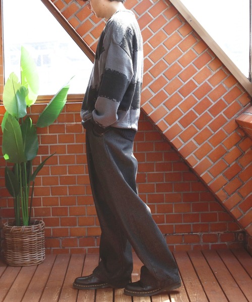 8(eight)(エイト)の「ダメージボーダークルーネックニット(ニット/セーター・メンズ・レッド/ホワイト/チャコールグレー・MEDIUM/LARGE)」の21枚目の写真