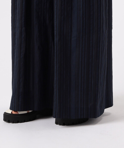 Gabardine K.T（ギャバジンケーティー）の「ジャカードストライプ タックワイドパンツ（その他パンツ・レディース・ダークネイビー・9号/7号）」の8枚目の写真