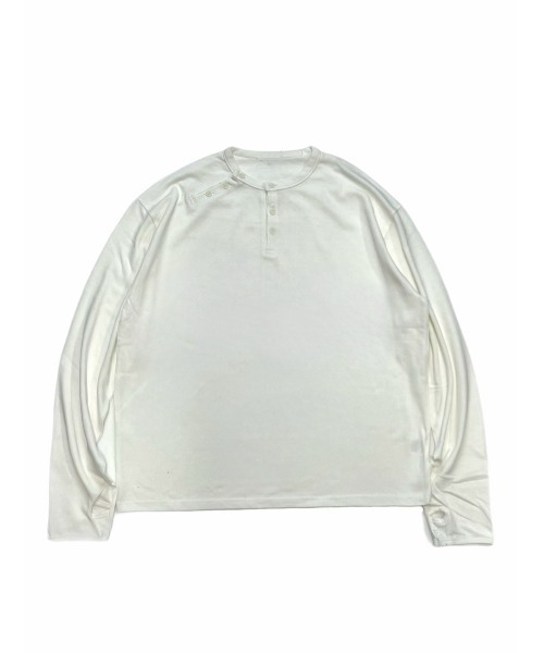 Chikashitsu +(チカシツプラス)の「【Chikashitsu +】double button henry neck long sleeve tee / 【チカシツプラス】ダブルボタンヘンリーネック長袖Tシャツ(Tシャツ/カットソー・メンズ・チャコール/ブラック/ホワイト/ブルー・ONE SIZE)」の14枚目の写真