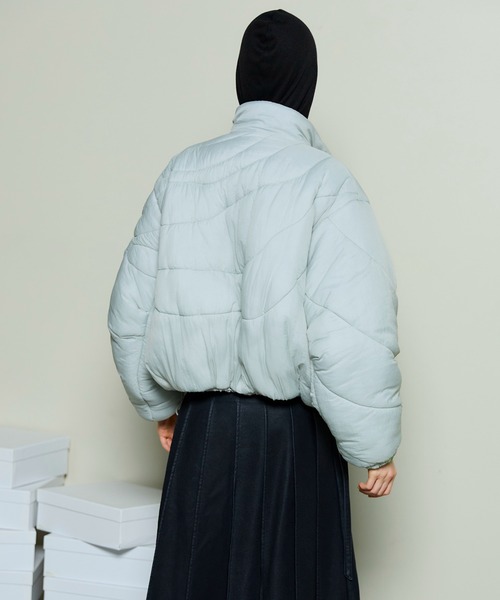 MAISON SPECIAL(メゾンスペシャル)の「Rose Quilted Padded Jacket / ローズキルティング中綿ジャケット(ブルゾン・レディース・ブラック/オフホワイト/レッド・FREE)」の11枚目の写真