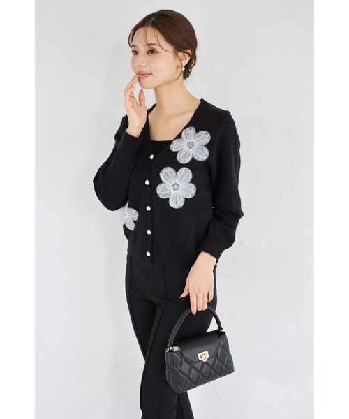 tocco closet(トッコ クローゼット)の「【ZOZO限定】パール釦チュールフラワーモチーフニットカーディガン(カーディガン/ボレロ・レディース・アイボリー/ブラック/グレー・M)」の20枚目の写真