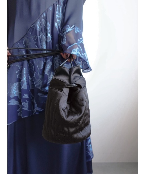 sahara(サハラ)の「Flower Motif Drawstring Bag/フラワーモチーフドローストリングバッグ(ショルダーバッグ・レディース・ブラック/ベージュ・FREE)」の12枚目の写真