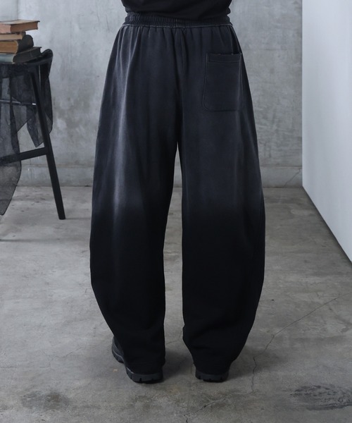 Confirm(コンファーム)の「AW フェード加工 タック スウェットパンツ メンズ レディース ユニセックス 【Confirm】(スウェットパンツ・メンズ・ブラック・M/L)」の5枚目の写真