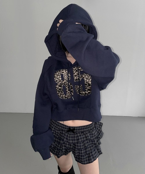 THEAIRTOWN（ジエアタウン）の「leo maca hoodie（パーカー・レディース・ブラック/グレー/ネイビー・FREE）」の4枚目の写真