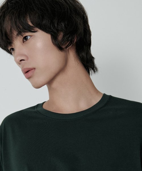 MUSINSA STANDARD（ムシンサスタンダード）の「[クールタンダード] ベーシッククルーネックTシャツ [ディープグリーン]（Tシャツ/カットソー・メンズ・その他・SMALL/MEDIUM/LARGE/X-LARGE/XX-LARGE/XXX-LARGE）」の4枚目の写真