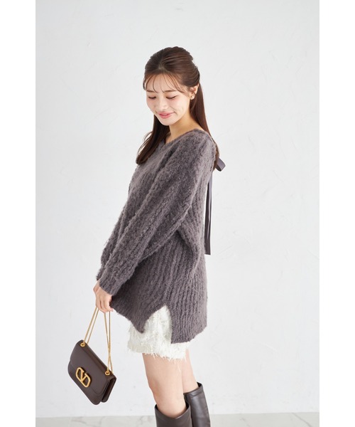 tocco closet(トッコ クローゼット)の「【ZOZO限定】バッグリボンブラッシュシャギーニットトップス(ニット/セーター・レディース・チャコールグレー/ベージュ・M)」の8枚目の写真