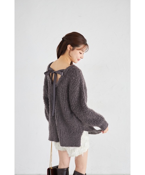 tocco closet(トッコ クローゼット)の「【ZOZO限定】バッグリボンブラッシュシャギーニットトップス(ニット/セーター・レディース・チャコールグレー/ベージュ・M)」の4枚目の写真