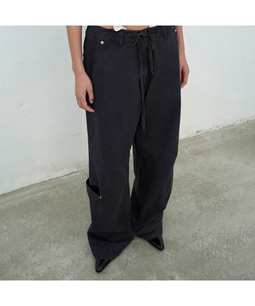 LCDC TM(エルシーディーシーティーエム)の「WASHED STRING WIDE-LEG TROUSERS (DARK GREY)(その他パンツ・レディース・ダークグレー・MEDIUM/SMALL)」の4枚目の写真