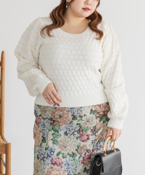CLETTE(クレット)の「CLETTEオリジナルリボンヤーン使いニットプルオーバー(ニット/セーター・レディース・オフホワイト/ブラック/その他・LL/3L/4L)」の4枚目の写真