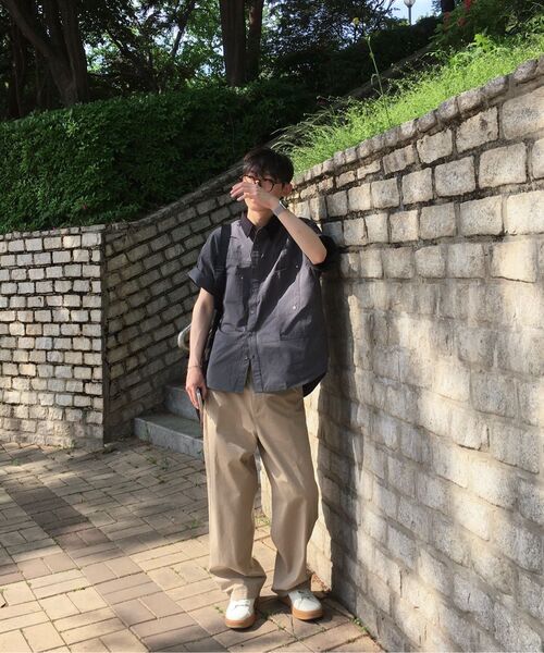 ALYSS（アリス）の「エッセンシャルセミワイドフローチノパンツ[ベージュ]（その他パンツ・メンズ・その他・MEDIUM/LARGE/X-LARGE）」の4枚目の写真