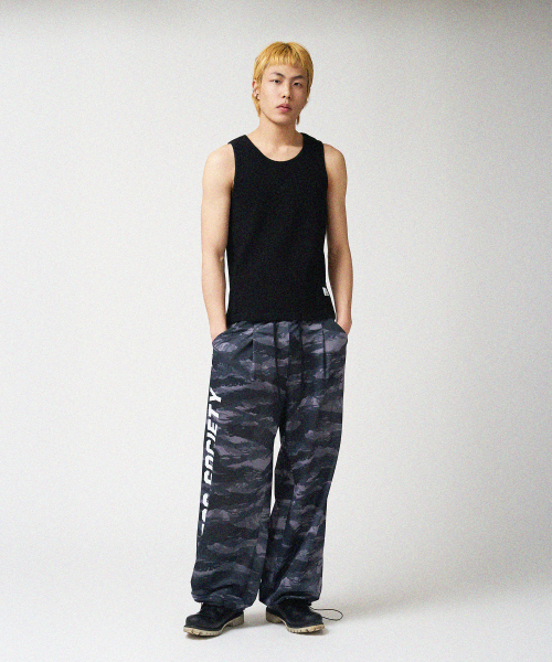 STIGMA(スティグマ)の「マッスルフィット STGM ロゴ ノースリーブ ブラック(Tシャツ/カットソー・メンズ・その他・MEDIUM/LARGE)」の2枚目の写真