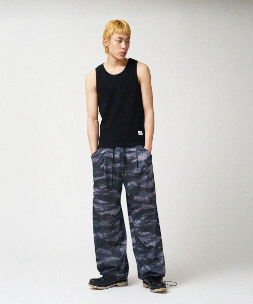 STIGMA(スティグマ)の「マッスルフィット STGM ロゴ ノースリーブ ブラック(Tシャツ/カットソー・メンズ・その他・MEDIUM/LARGE)」の3枚目の写真