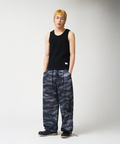 STIGMA(スティグマ)の「マッスルフィット STGM ロゴ ノースリーブ ブラック(Tシャツ/カットソー・メンズ・その他・MEDIUM/LARGE)」の4枚目の写真