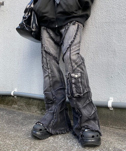 lilful(リルフル)の「【26年春夏新作】Y2K ウォッシュ加工 ダメージフレアデニムパンツ(デニムパンツ・レディース・ブラック・L/M)」の17枚目の写真