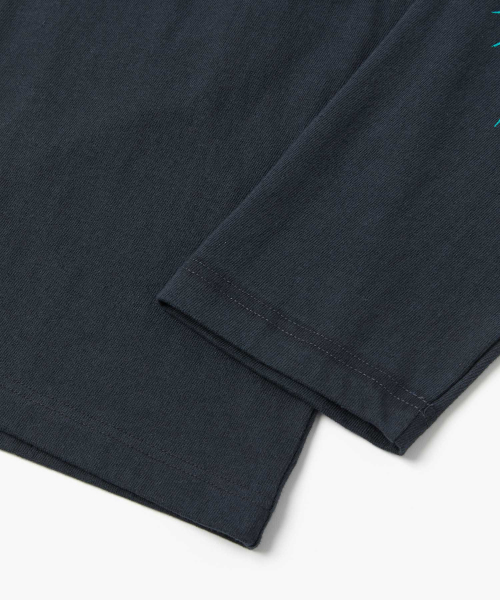 WMC(ダブリューエムシー)の「メディベルロングスリーブ_CHARCOAL GREY(Tシャツ/カットソー・レディース・ダークグレー・MEDIUM/LARGE)」の5枚目の写真
