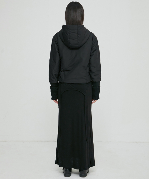 FLAREUP(フレアアップ)の「Hooded Asymmetrical Puffer Jacket (FL-053_Black)(ダウンジャケット/コート・レディース・ブラック・OS)」の3枚目の写真