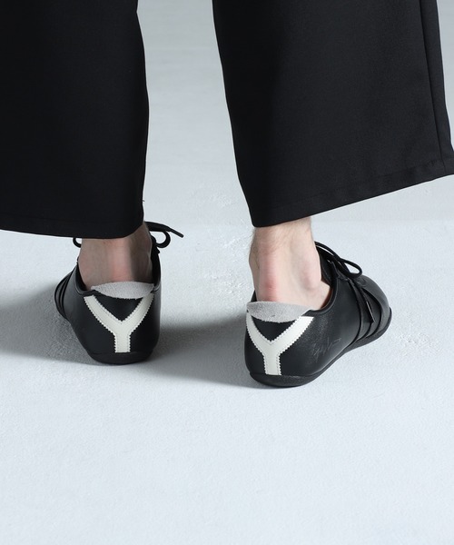 Y-3（ワイスリー）の「Y-3 TOKYO（スニーカー・メンズ・ブラック×ホワイト・23.5cm/24.5cm/25.5cm/26.5cm/27.5cm/26.0cm/27.0cm/28.0cm/28.5cm/22.5cm/24.0cm/23.0cm）」の3枚目の写真