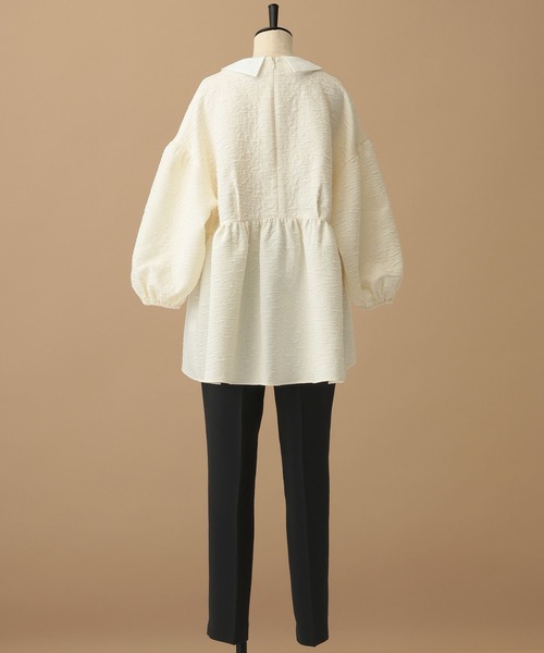 A part by（アパートバイ）の「【セレモニー】C*ジャガードブラウスセットアップ（スーツセット・レディース・アイボリー/ネイビー・MEDIUM/SMALL）」の4枚目の写真