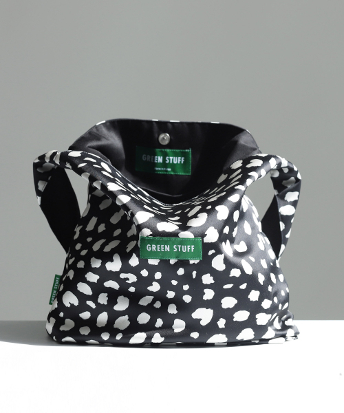 GREEN STUFF(グリーンスタッフ)の「seem full bag 62 - silky leopard black(エコバッグ/サブバッグ・レディース・その他・FREE)」の6枚目の写真
